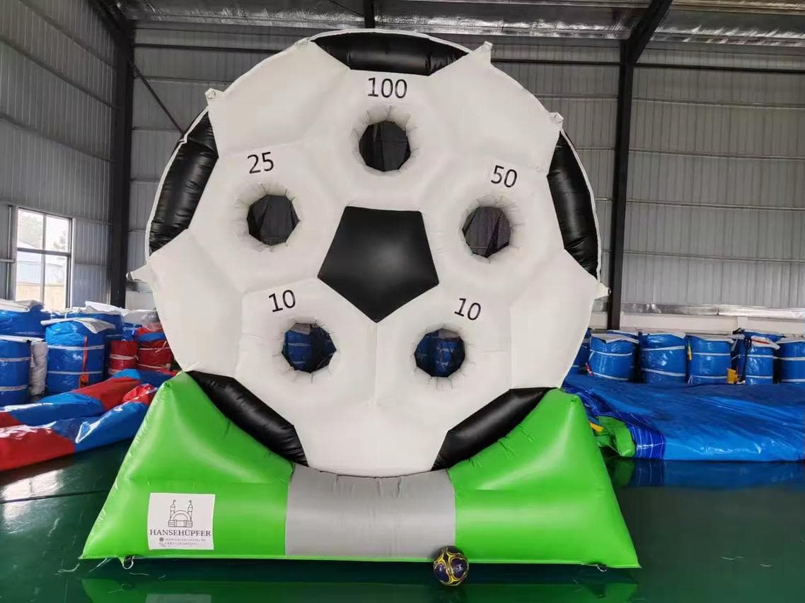 Hüpfburg Hamburg aufblasbares Fußball Zielspiel - hansehüpfer.de